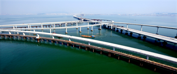 18、青島海灣大橋