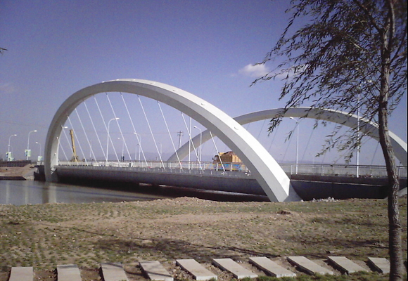 5、西安市 浐灞河生態(tài)區(qū)1號橋橋梁工程